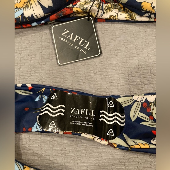 ZAFUL Floral Bandeau Bikini Set 8 - Picture 8 of 10